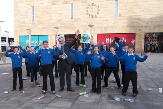 Photograph of Pupils clean up at anti-litter awards