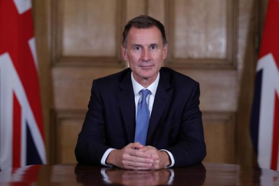 Photograph of Hunt Warned Against Cutting Tax For Wealthy While Making Stealth Raid On 36m Workers