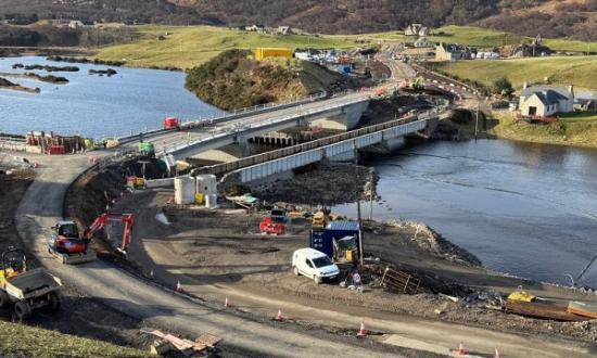 Photograph of New Naver Bridge welcoming traffic